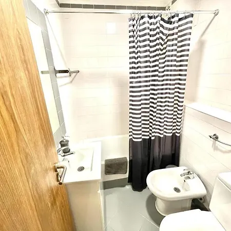 Lisboa, Lisbon, Charming Patio House, , Wifi, Air Conditioning, Near Metro, By Ig Διαμέρισμα