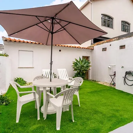 Lisboa, Lisbon, Charming Patio House, , Wifi, Air Conditioning, Near Metro, By Ig