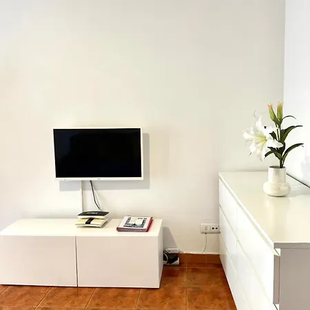 Apartment Lisboa, Lisbon, Charming Patio House, , Wifi, Air Conditioning, Near Metro, By Ig Lissabon